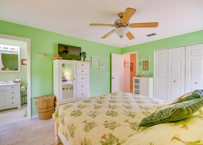 Sebastian Home With Screened Lanai 8 Mi To Beach!