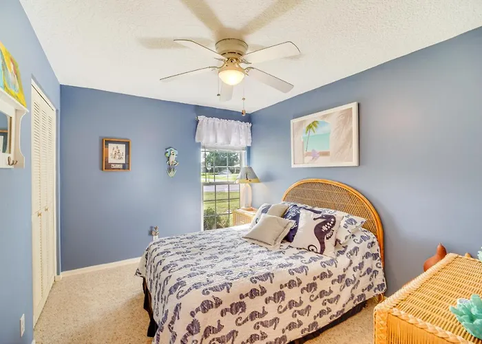 Sebastian Home With Screened Lanai 8 Mi To Beach!